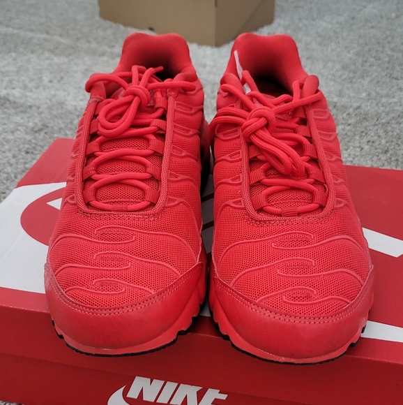 WM Nike Air Max Plus - Picture 7 of 9